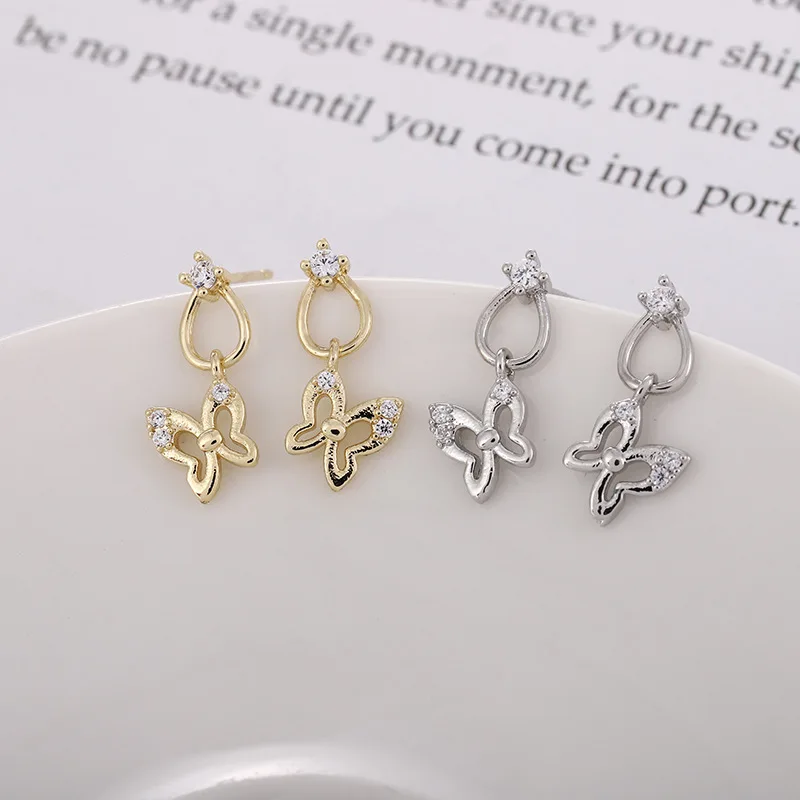 New Korean fashion golden silver butterfly earrings ladies small fresh and sweet earrings cute Valentine's day gift jewelry
New Korean fashion golden silver butterfly earrings ladies small fresh and sweet earrings cute Valentine's day gift jewelry
