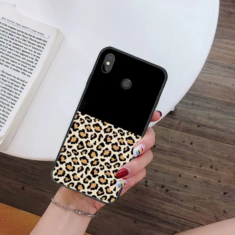 Luxury fashion Leopard Print Pattern Phone Case For Xiaomi Redmi 7 9t 9se k20 mi8 max3 lite 9 note 8 9s 10 pro Soft Silicone
Luxury fashion Leopard Print Pattern Phone Case For Xiaomi Redmi 7 9t 9se k20 mi8 max3 lite 9 note 8 9s 10 pro Soft Silicone