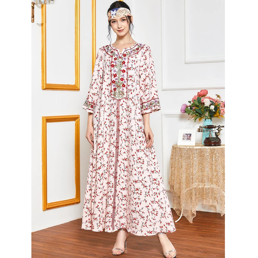 Fashion Women Kaftan Embroidery Abaya Boho Muslim Floral Loose Maxi Dress Long Jilbab Party Arab Gown Robe Dubai Caftan Islamic
Fashion Women Kaftan Embroidery Abaya Boho Muslim Floral Loose Maxi Dress Long Jilbab Party Arab Gown Robe Dubai Caftan Islamic