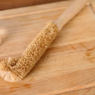 Bottle brush coir wood long handle cup cleaning decontamination cup cleaning brush hemp fiber cup brush 
Bottle brush coir wood long handle cup cleaning decontamination cup cleaning brush hemp fiber cup brush
