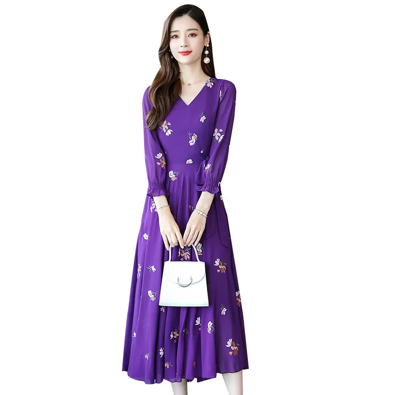 Chiffon dress female 2019 autumn new slim sexy floral long-sleeved V-neck dress large size M-3XL high quality elegant vestidos
Chiffon dress female 2019 autumn new slim sexy floral long-sleeved V-neck dress large size M-3XL high quality elegant vestidos