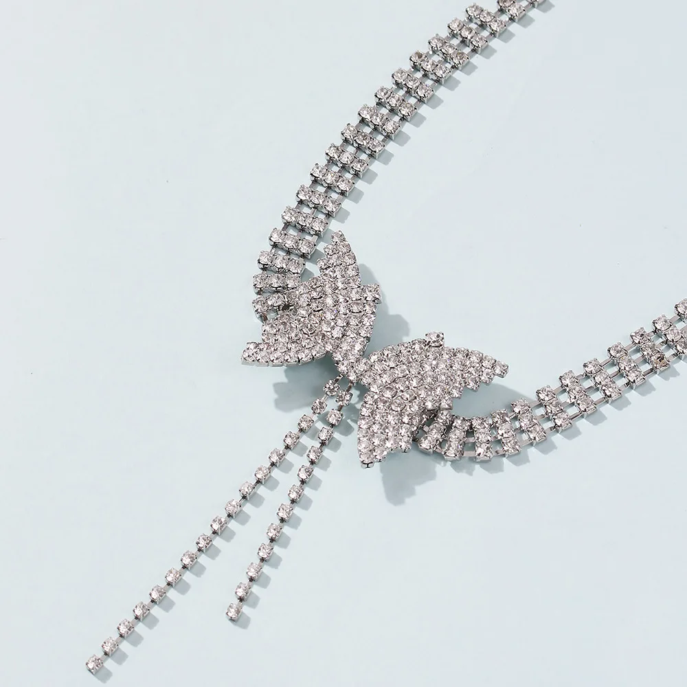 Dainty Female White Zircon Pendant Necklace Charm Silver Color Chain Necklaces For Women Cute Crystal Butterfly Wedding Necklace
Dainty Female White Zircon Pendant Necklace Charm Silver Color Chain Necklaces For Women Cute Crystal Butterfly Wedding Necklace