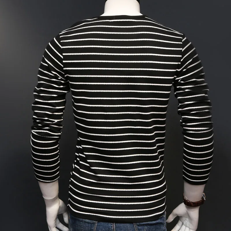 Long Sleeve Tshirt Striped Men Badge Cotton Stretch O-Neck Slim T-Shirts Spring Autumn Clothing
Long Sleeve Tshirt Striped Men Badge Cotton Stretch O-Neck Slim T-Shirts Spring Autumn Clothing
