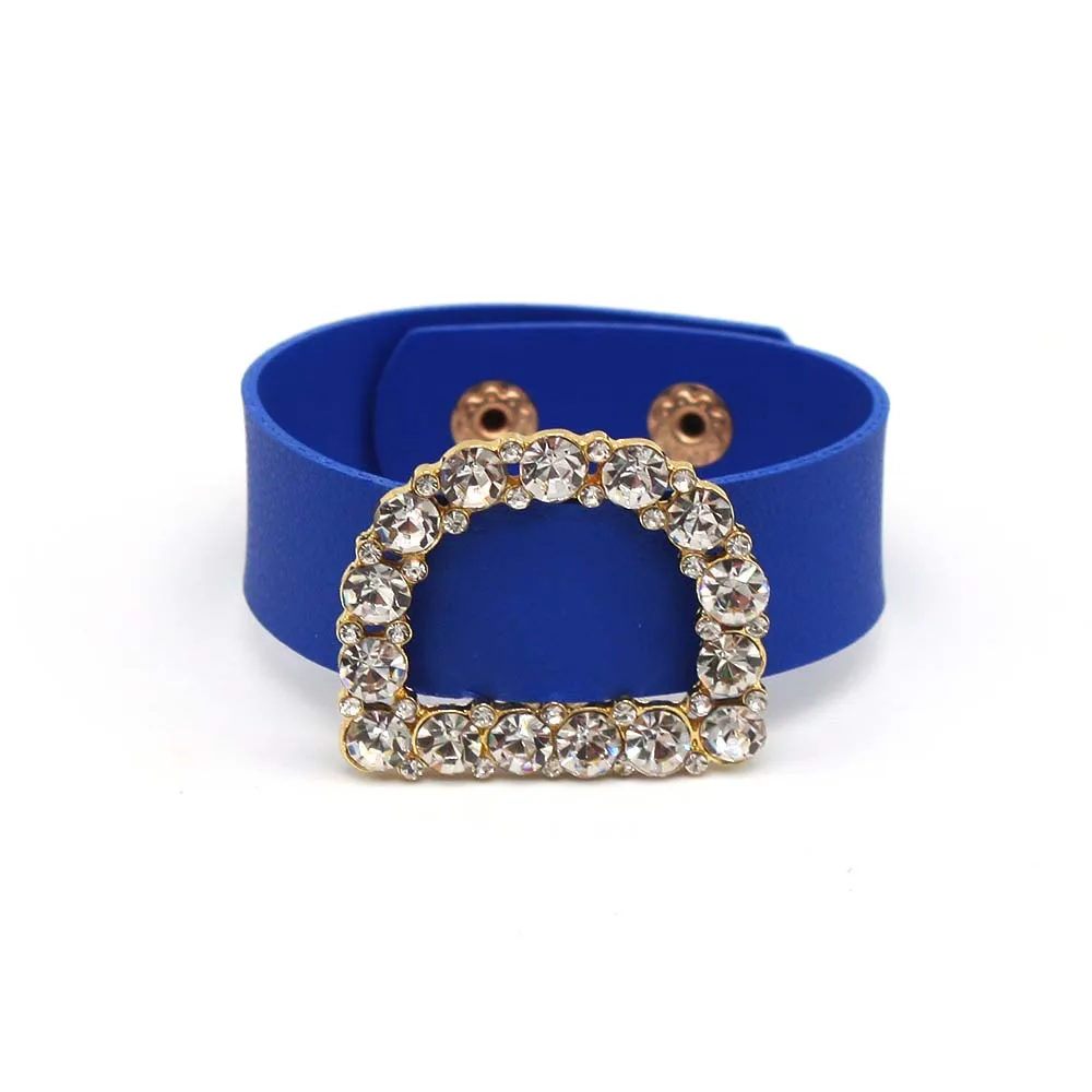 2021 Fashion Punk Crystal Round Leather Bracelet & Bangles For Women Cuff Bracelet Wedding Jewelry
2021 Fashion Punk Crystal Round Leather Bracelet & Bangles For Women Cuff Bracelet Wedding Jewelry