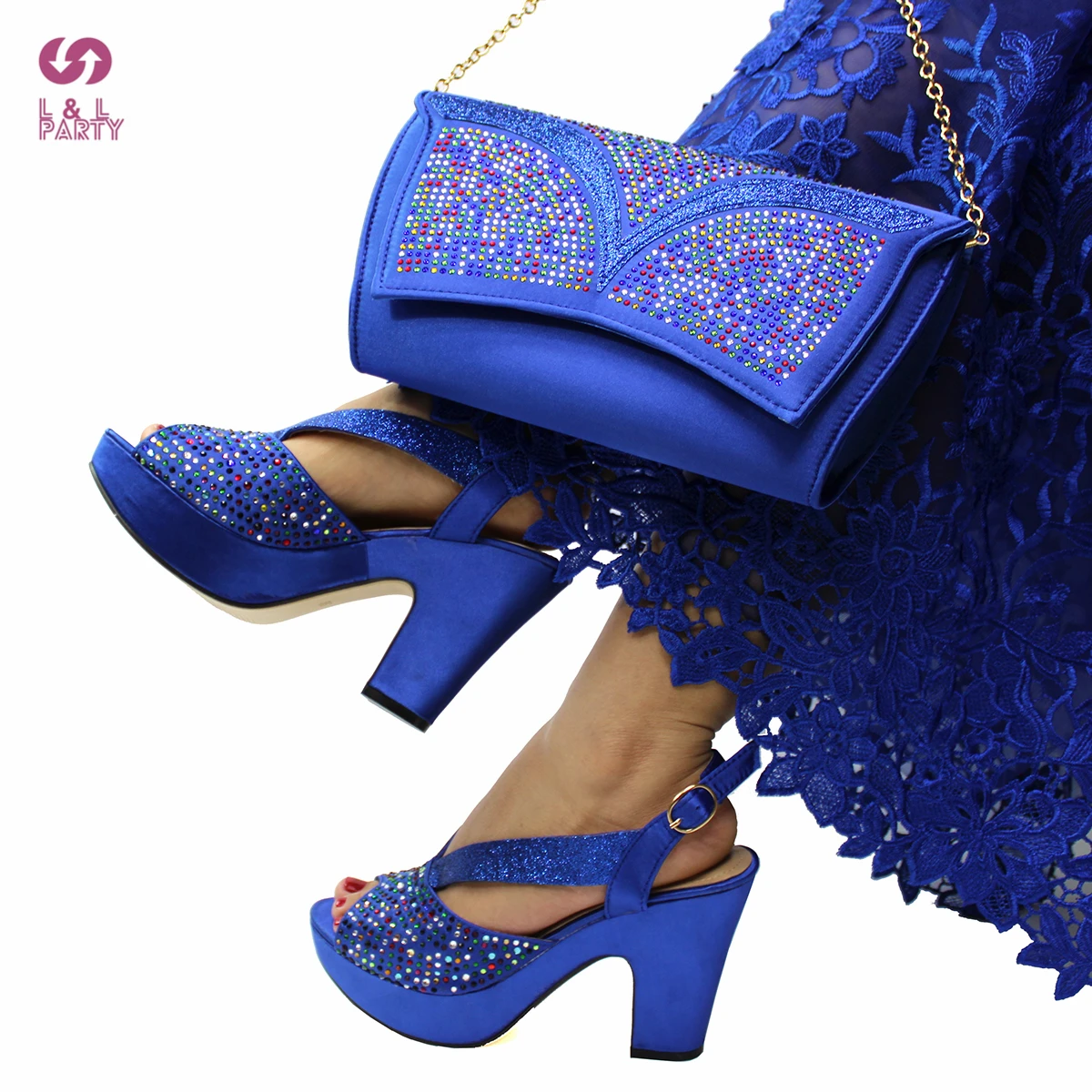 Босоножки женские на каблуке ярко-синего цвета | Обувь