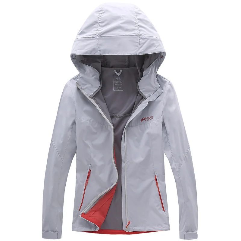 Spring and autumn outdoor soft shell stormsuit women's thin waterproof and breathable hiking suit men's elastic sports windbreak
Spring and autumn outdoor soft shell stormsuit women's thin waterproof and breathable hiking suit men's elastic sports windbreak