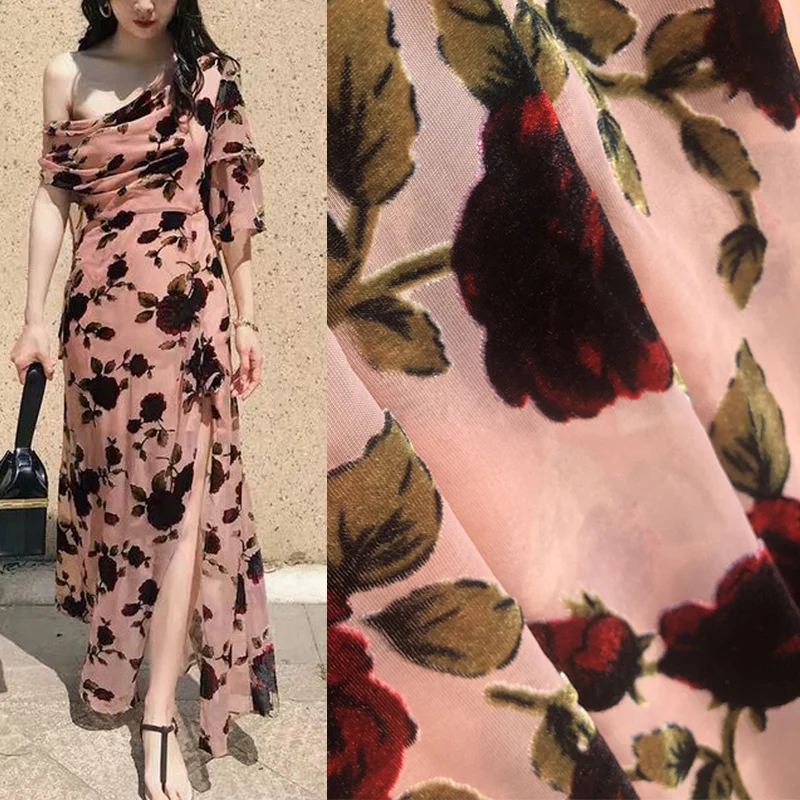 Imitation Silk Brocade Velvet Rose Burnout Velvet Fabric Autumn And Winter Cheongsam Dress Skirt Fashion Fabric Designer fabric
Imitation Silk Brocade Velvet Rose Burnout Velvet Fabric Autumn And Winter Cheongsam Dress Skirt Fashion Fabric Designer fabric