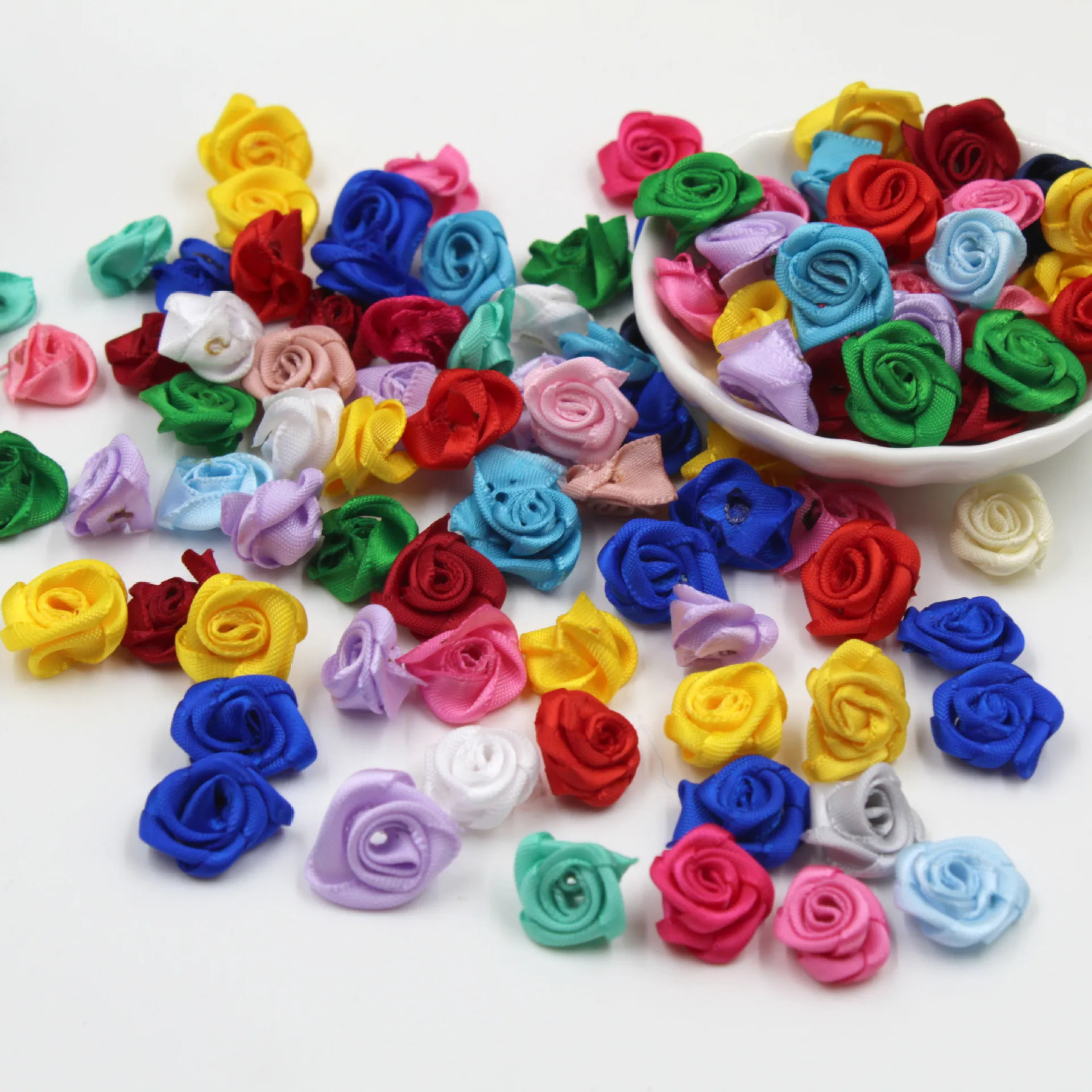 100pcs Handmade flower polyester belt rose curled flower wedding clothing apparel small floral cloth flower accessories
100pcs Handmade flower polyester belt rose curled flower wedding clothing apparel small floral cloth flower accessories