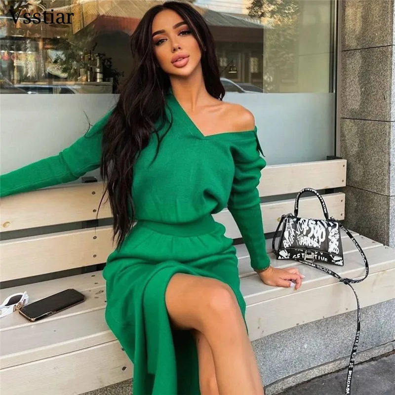 Vsstiar Knitted Sweater Dress Autumn Winter V Neck Casual Green Midi Dresses For Women Solid High Split Slim Outfits Streetwear
Vsstiar Knitted Sweater Dress Autumn Winter V Neck Casual Green Midi Dresses For Women Solid High Split Slim Outfits Streetwear