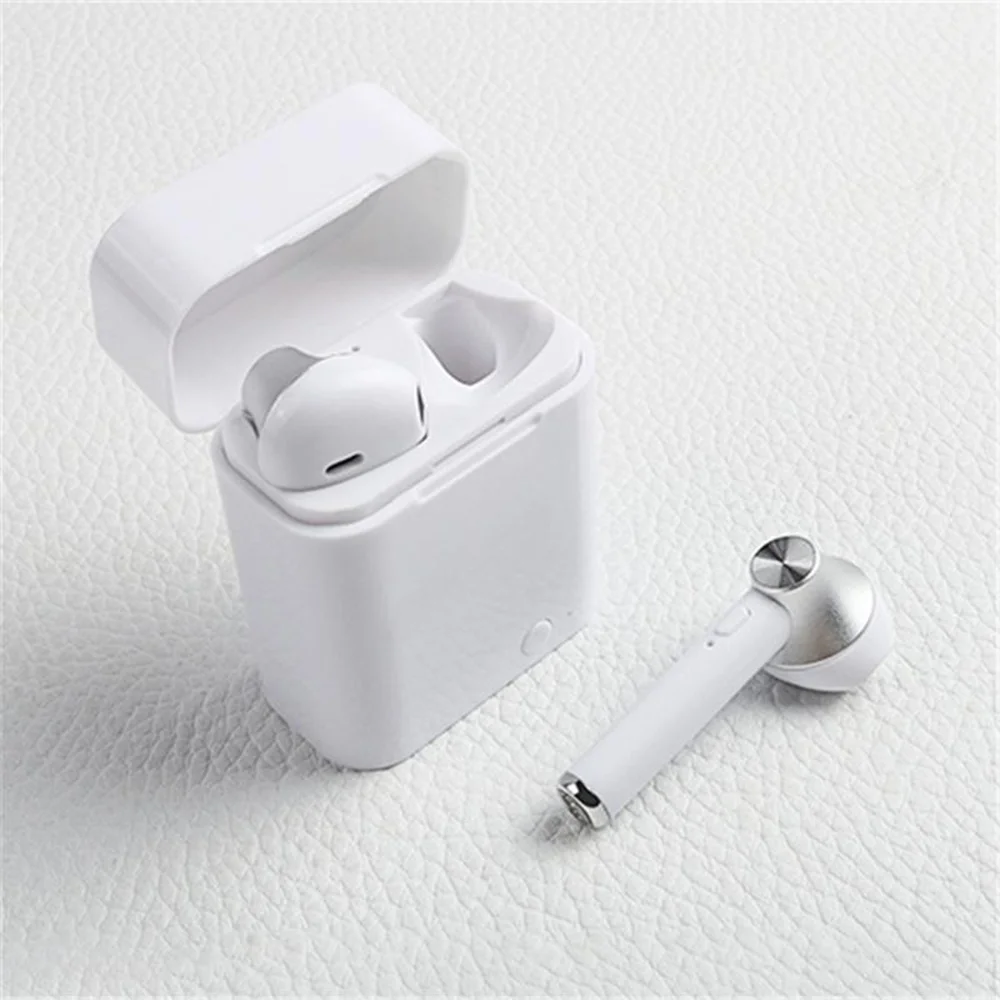 Wireless 5.0 Headphones Wireless in-Ear Headphones Outdoor Portable Earphones with Charging Dock (Silver)
Wireless 5.0 Headphones Wireless in-Ear Headphones Outdoor Portable Earphones with Charging Dock (Silver)