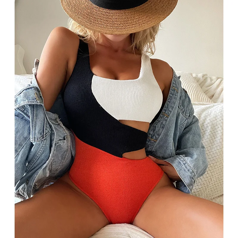Patchwork Monokini Sexy Hollow Out Bathing Suit Women Strap Swimwear 2021 Push Up Swimsuit High Cut One Piece Suits Beach Wear 
Patchwork Monokini Sexy Hollow Out Bathing Suit Women Strap Swimwear 2021 Push Up Swimsuit High Cut One Piece Suits Beach Wear