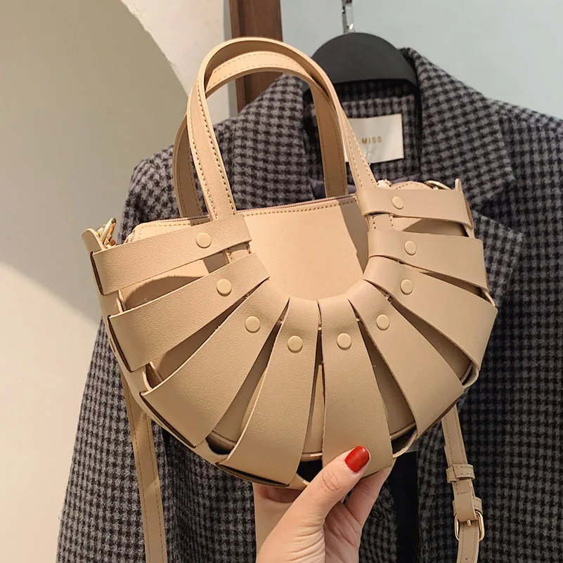 Summer Hollow Out Women's Small Handbag 2021 New Vintage Crossbody Bag Leather Luxury Designer Beach Bag Ladies Free Shipping
Summer Hollow Out Women's Small Handbag 2021 New Vintage Crossbody Bag Leather Luxury Designer Beach Bag Ladies Free Shipping
