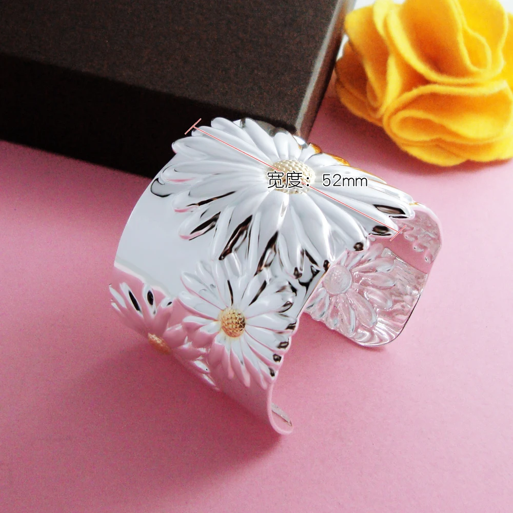Bohemia Women's 925 Sterling Silver Bracelet-5CM Large Bracelet-Silver Open Bracelet-Free Adjustment-Mother's Day Gift
Bohemia Women's 925 Sterling Silver Bracelet-5CM Large Bracelet-Silver Open Bracelet-Free Adjustment-Mother's Day Gift