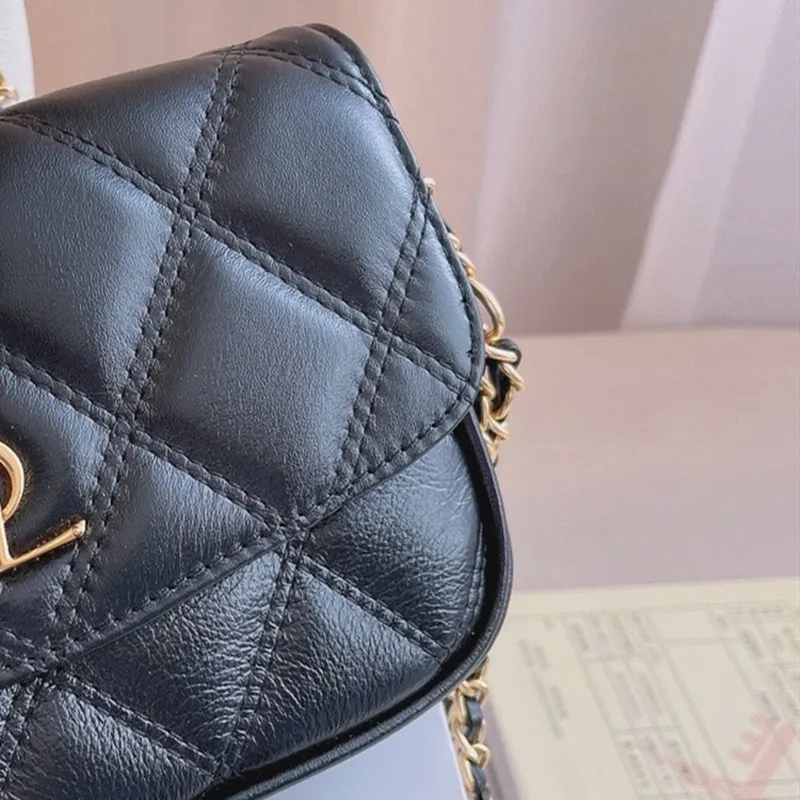 Luxury Designer Genuine Leather Embroidery Diamond Lattice Elegant Shoulder Bag Chain Flap Crossbody Bag Handbag Soft Lady bag
Luxury Designer Genuine Leather Embroidery Diamond Lattice Elegant Shoulder Bag Chain Flap Crossbody Bag Handbag Soft Lady bag