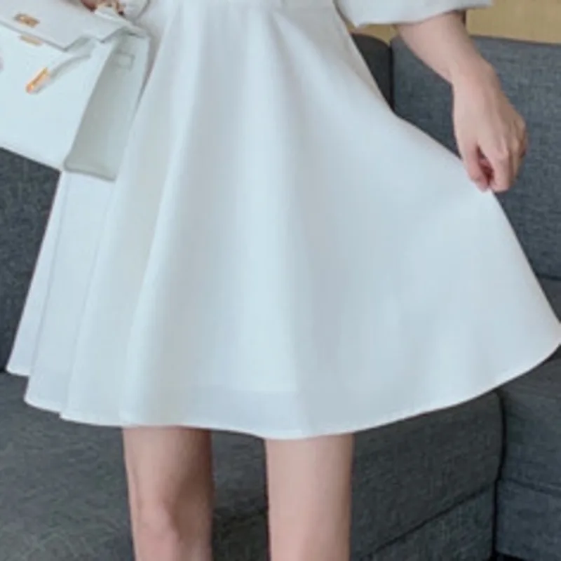 New Summer Women Vintage Spaghetti Strap Backless Puff Sleeve Mini Dress Elegant Female Lace Patchwork Halter Party Vestido Robe
New Summer Women Vintage Spaghetti Strap Backless Puff Sleeve Mini Dress Elegant Female Lace Patchwork Halter Party Vestido Robe