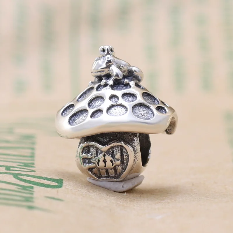 DoDoFly Authentic 925 Sterling Silver Frog Mushroom Beads Fit Original Charms Bracelet Necklace DIY Jewelry Making
DoDoFly Authentic 925 Sterling Silver Frog Mushroom Beads Fit Original Charms Bracelet Necklace DIY Jewelry Making