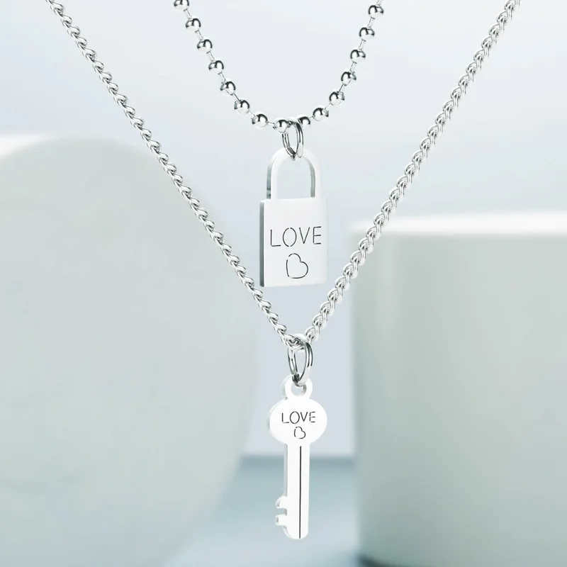 Fashion Couples Titanium Steel Multi layer Hip Hop Long Chain Necklace For Women Men Jewelry Gifts Key Lock Pendant Necklace
Fashion Couples Titanium Steel Multi layer Hip Hop Long Chain Necklace For Women Men Jewelry Gifts Key Lock Pendant Necklace