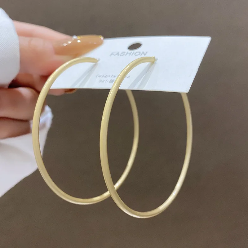 Fashion Large Size Hoop Earring Korean Smooth Circle Vintage Earrings For Women Girls Wedding Party Piercing Jewelry Gift
Fashion Large Size Hoop Earring Korean Smooth Circle Vintage Earrings For Women Girls Wedding Party Piercing Jewelry Gift