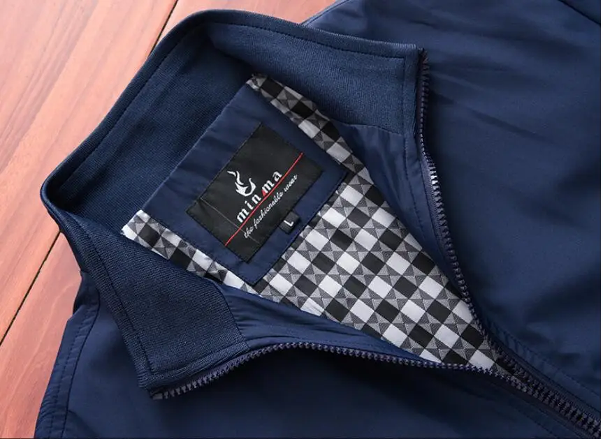 2019 New Men Bomber Jackets Solid Casual Zipper Coat Spring Autumn Thin Slim Fit Men's Sportswear Baseball Jacket Outwear
2019 New Men Bomber Jackets Solid Casual Zipper Coat Spring Autumn Thin Slim Fit Men's Sportswear Baseball Jacket Outwear