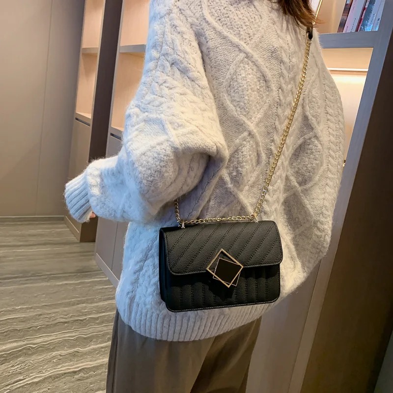 

Autumn small fresh rhombic bag female 2021 new tide Korean fashion joker chain shoulder slung small square bag