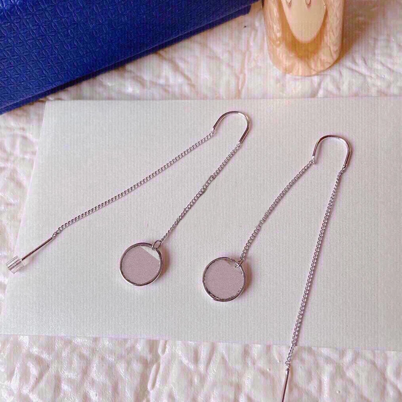Starbag Little Swan round brand earrings, crystal rose gold inlaid diamond earrings, dustproof bag with box, code scanning label
Starbag Little Swan round brand earrings, crystal rose gold inlaid diamond earrings, dustproof bag with box, code scanning label