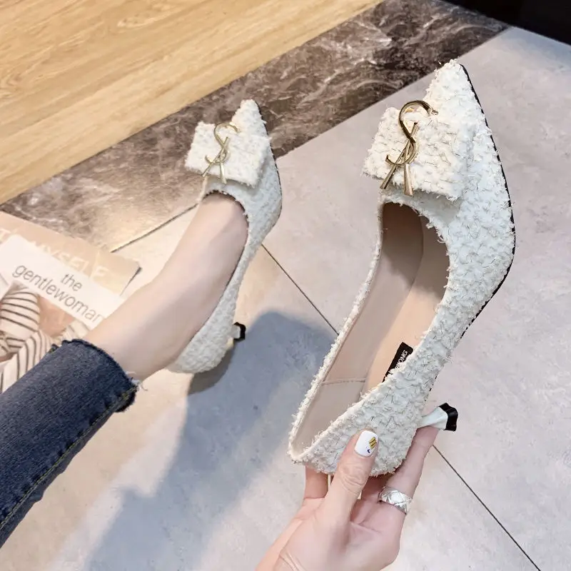 2020 Pointed Design Women's High Heel Shoes Autumn Women's High-heeled Shoes Shallow Letters Pump Heels Single Wedding Shoes
2020 Pointed Design Women's High Heel Shoes Autumn Women's High-heeled Shoes Shallow Letters Pump Heels Single Wedding Shoes