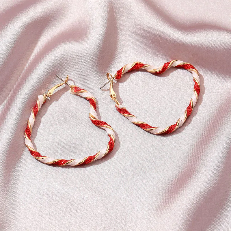 Liwore Fashion Heart Earrings Women Retro Noble Oversized Earrings Women Fashion Large Pendant Earrings Jewelry
Liwore Fashion Heart Earrings Women Retro Noble Oversized Earrings Women Fashion Large Pendant Earrings Jewelry