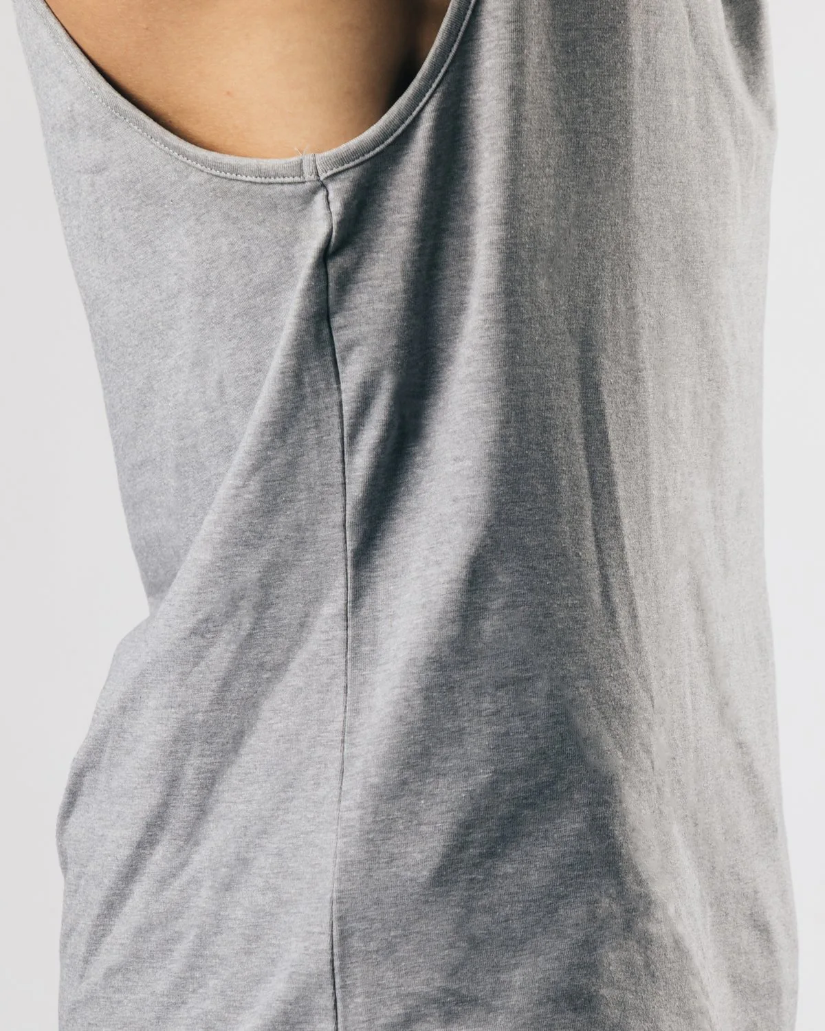 2021 new vest men's fitness breathable slim sports trend Summer Cotton sleeveless cantilevered slow running comfortable vest
2021 new vest men's fitness breathable slim sports trend Summer Cotton sleeveless cantilevered slow running comfortable vest