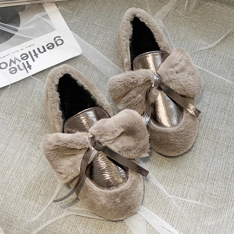 Autumn Winter New Woman Flat Shoes Fashion casual peas student Bow shoes female Round head warm Hot Sale Loafers wild U12-94
Autumn Winter New Woman Flat Shoes Fashion casual peas student Bow shoes female Round head warm Hot Sale Loafers wild U12-94