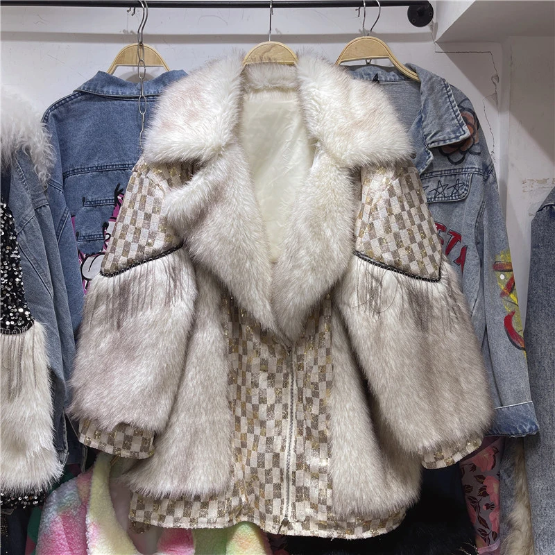 High Quality Faux Rabbit Fur Patchwork Sequin Chain Tassel Women Winter Warm Coat Casual Notched Collar Long Sleeve Female Parka
High Quality Faux Rabbit Fur Patchwork Sequin Chain Tassel Women Winter Warm Coat Casual Notched Collar Long Sleeve Female Parka