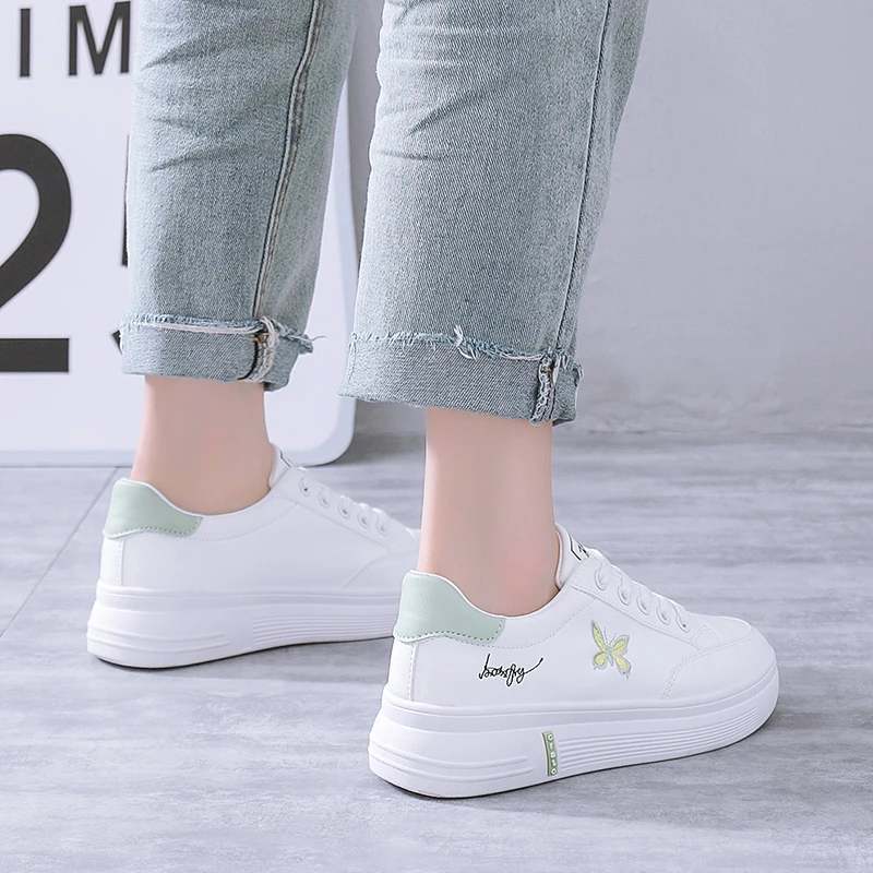 Hand-Embroidered Fashion Women's Shoes 2021 New Sneakers Thick-Soled Comfortable Casual White Shoes Soft Sports Shoes 
Hand-Embroidered Fashion Women's Shoes 2021 New Sneakers Thick-Soled Comfortable Casual White Shoes Soft Sports Shoes