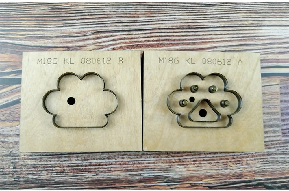 New Japan Steel Blade Wooden Die Bear's Paw Leather Craft Punch Hand Tool Cut Knife Mould Sewing Accessories
New Japan Steel Blade Wooden Die Bear's Paw Leather Craft Punch Hand Tool Cut Knife Mould Sewing Accessories