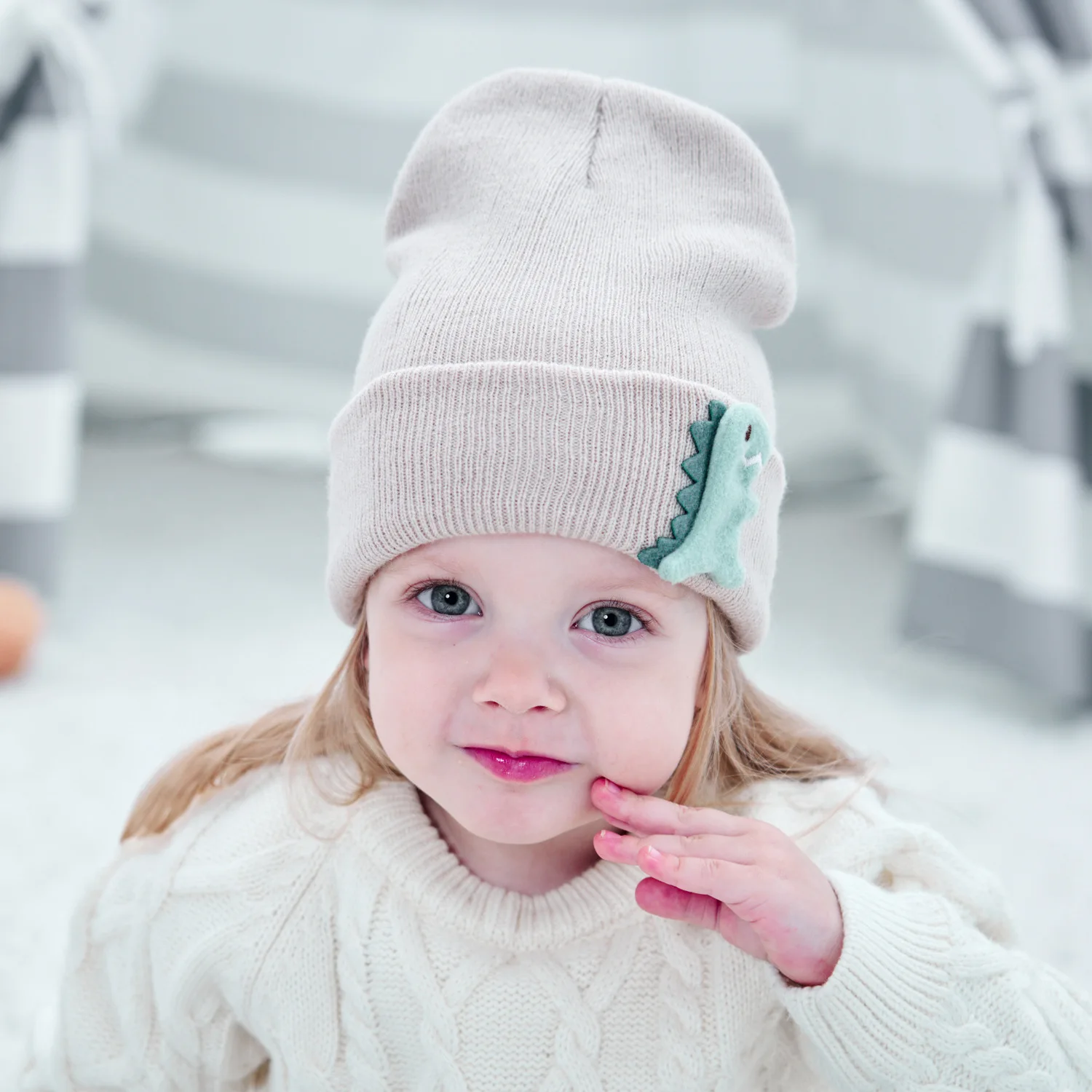 Acrylic Baby Knitted Hat Winter Caps for Children New Woolen Casual Pure Color Kawaii Cartoon Label Dome Beanie 0 to 3 Years Old
Acrylic Baby Knitted Hat Winter Caps for Children New Woolen Casual Pure Color Kawaii Cartoon Label Dome Beanie 0 to 3 Years Old