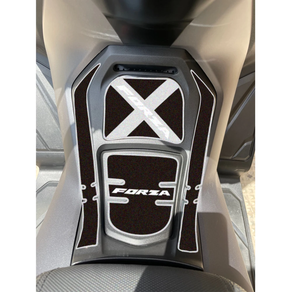 Honda Forza 125 300 
Honda Forza 125 300