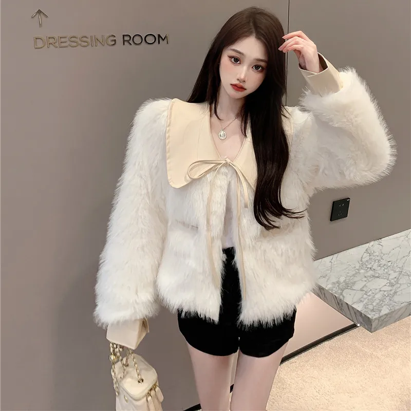 Autumn Winter PU Leather Stitching Faux Fox Fur Short Jacket Ladies Korean Style Turn Down Collar Long Sleeve Cute Coat Women
Autumn Winter PU Leather Stitching Faux Fox Fur Short Jacket Ladies Korean Style Turn Down Collar Long Sleeve Cute Coat Women