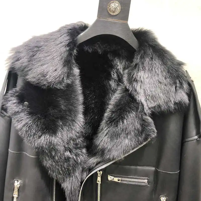 Natural Coat Women Double-Faced Fur Sheepskin And Woolen Outwear Long Winter Merino Sheep Fur Warm Thick Real Fur 
Natural Coat Women Double-Faced Fur Sheepskin And Woolen Outwear Long Winter Merino Sheep Fur Warm Thick Real Fur