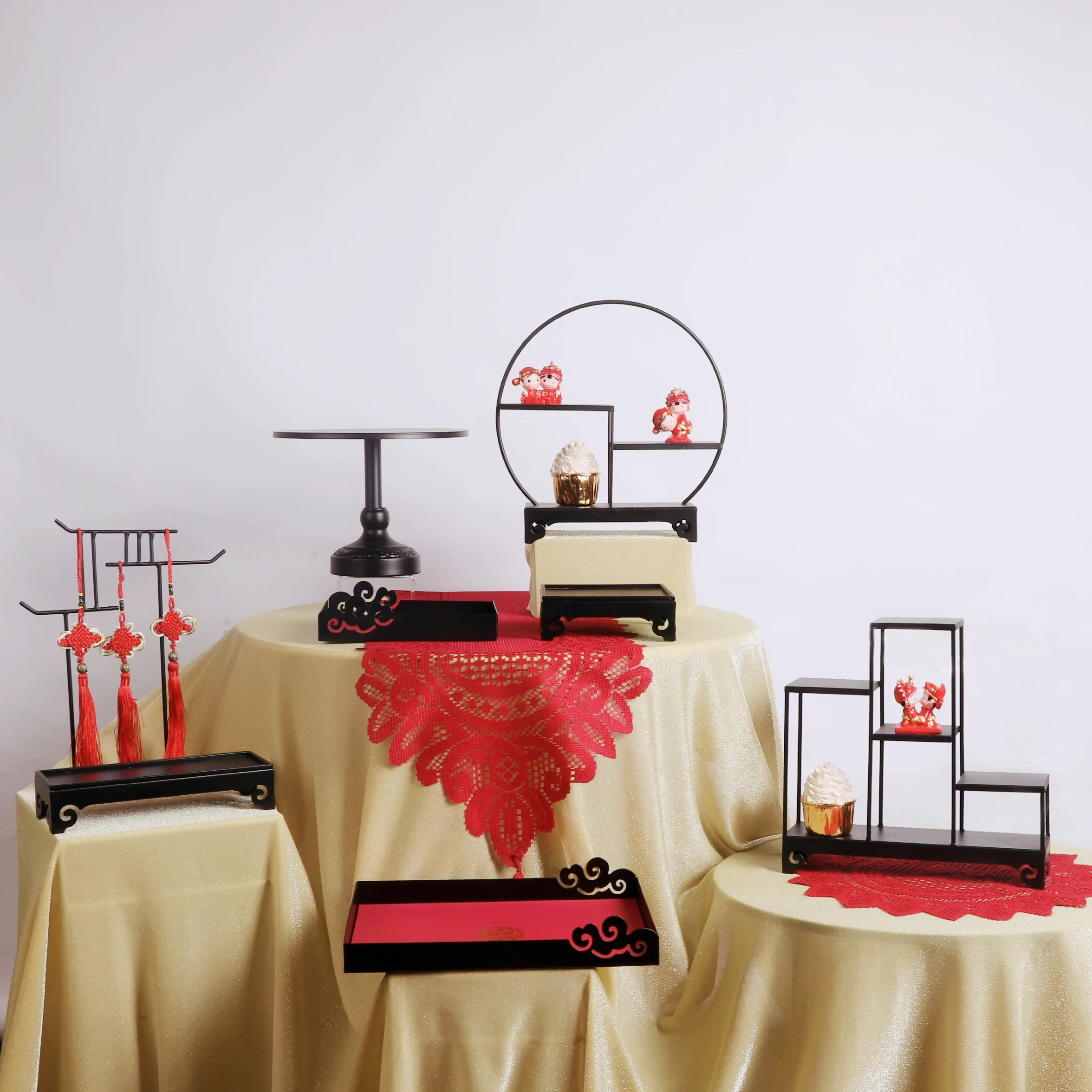 Chinese Style Red Wedding Cake Stands Dessert Table Cupcake Cakes Plates for Birthday Baby Shower Party Decoration Food Tray
Chinese Style Red Wedding Cake Stands Dessert Table Cupcake Cakes Plates for Birthday Baby Shower Party Decoration Food Tray