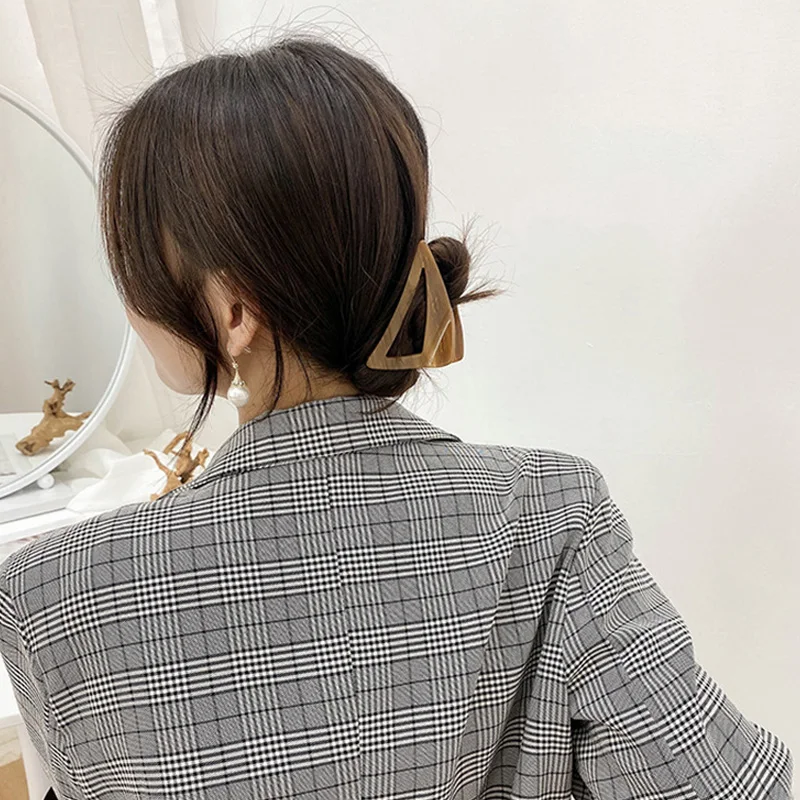 Women Triangle Japan Style Simple Vintage Hairclips Geometric Triangle Hair Clips Hair Claws For Women Hair Accessories
Women Triangle Japan Style Simple Vintage Hairclips Geometric Triangle Hair Clips Hair Claws For Women Hair Accessories