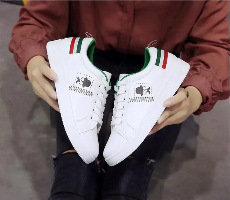 Mexemina 2019 High Quality Spring tenis feminino Lace-up White Shoes Woman PU Leather Solid Color Female Shoes Casual Sneakers
Mexemina 2019 High Quality Spring tenis feminino Lace-up White Shoes Woman PU Leather Solid Color Female Shoes Casual Sneakers