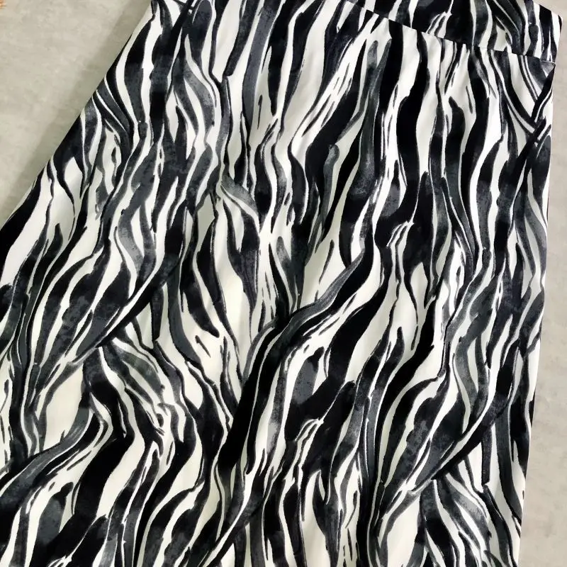 Summer Zebra Print Chiffon Skirt 2021 New High Waist Slimming Commuter European Casual Women A-line Long Skirt Free Shipping
Summer Zebra Print Chiffon Skirt 2021 New High Waist Slimming Commuter European Casual Women A-line Long Skirt Free Shipping