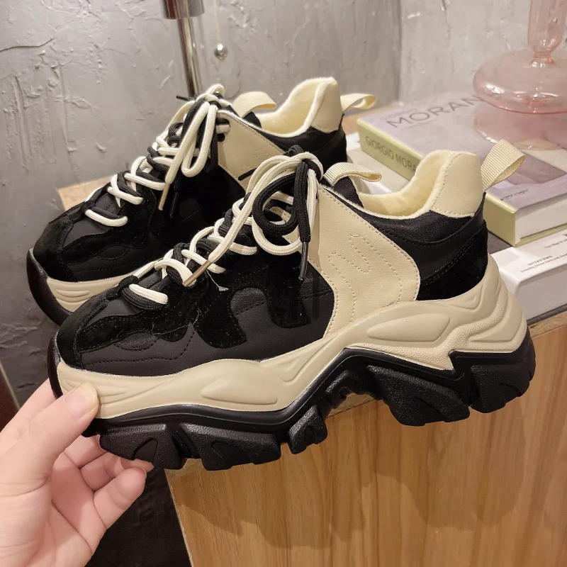 2021 New Leisure Women Shoes Warm Plush Platform Shoes Women's Sneakers Fashion Brand Winter Shoe Woman Vulcanize Sneakers
2021 New Leisure Women Shoes Warm Plush Platform Shoes Women's Sneakers Fashion Brand Winter Shoe Woman Vulcanize Sneakers