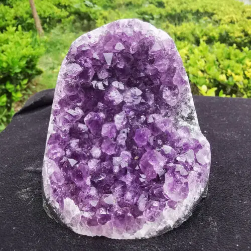 350g-400g Natural amethyst quartz geode crystal cluster specimen healing
350g-400g Natural amethyst quartz geode crystal cluster specimen healing