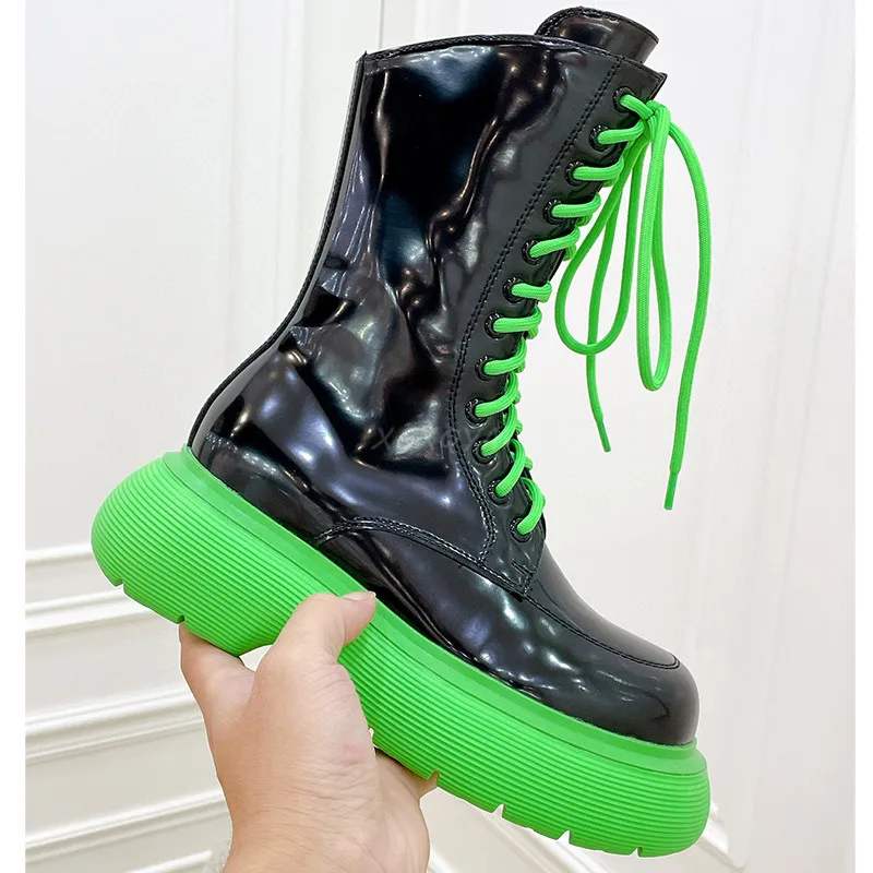 Thick Sole High Top Patent Leather Martin Boots Women Round Toe Slip on Flat Platform Shoes Autumn Leisure Ankle Botas
Thick Sole High Top Patent Leather Martin Boots Women Round Toe Slip on Flat Platform Shoes Autumn Leisure Ankle Botas