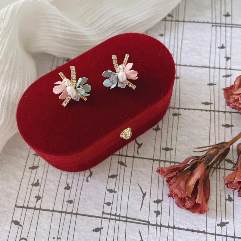 Floral Flower Earrings for Women Mori Style Ear Studs Fairy Temperamental Rhinestone Sweet Personality Small Delicate Earrings
Floral Flower Earrings for Women Mori Style Ear Studs Fairy Temperamental Rhinestone Sweet Personality Small Delicate Earrings