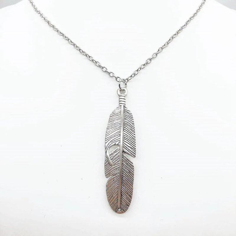 Creative Personality Feather Pendant Necklace Silver Necklace Personality Fashion Pendant Hipster Essential Necklace Jewelry
Creative Personality Feather Pendant Necklace Silver Necklace Personality Fashion Pendant Hipster Essential Necklace Jewelry