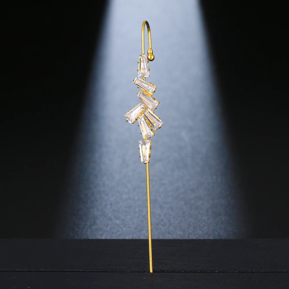 Emmaya New Arrival Stick Appearance Earring With Fashion Geometry AAA Cubic Zircon Simple Jewelry Party Modern Dress-Up
Emmaya New Arrival Stick Appearance Earring With Fashion Geometry AAA Cubic Zircon Simple Jewelry Party Modern Dress-Up