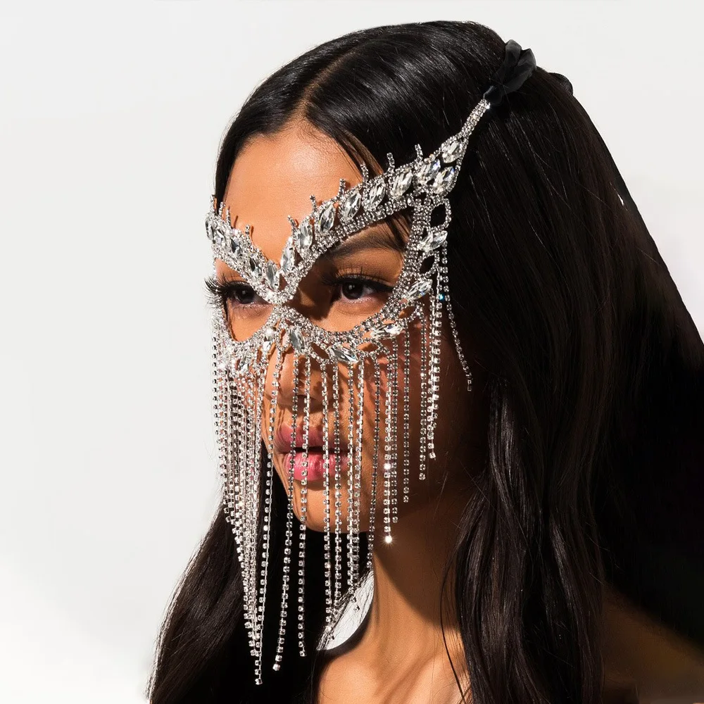 Hot Luxury Belly Dance Rhinestone Long Tassel Mask Halloween Masquerade Party Mask European And American Accessories
Hot Luxury Belly Dance Rhinestone Long Tassel Mask Halloween Masquerade Party Mask European And American Accessories
