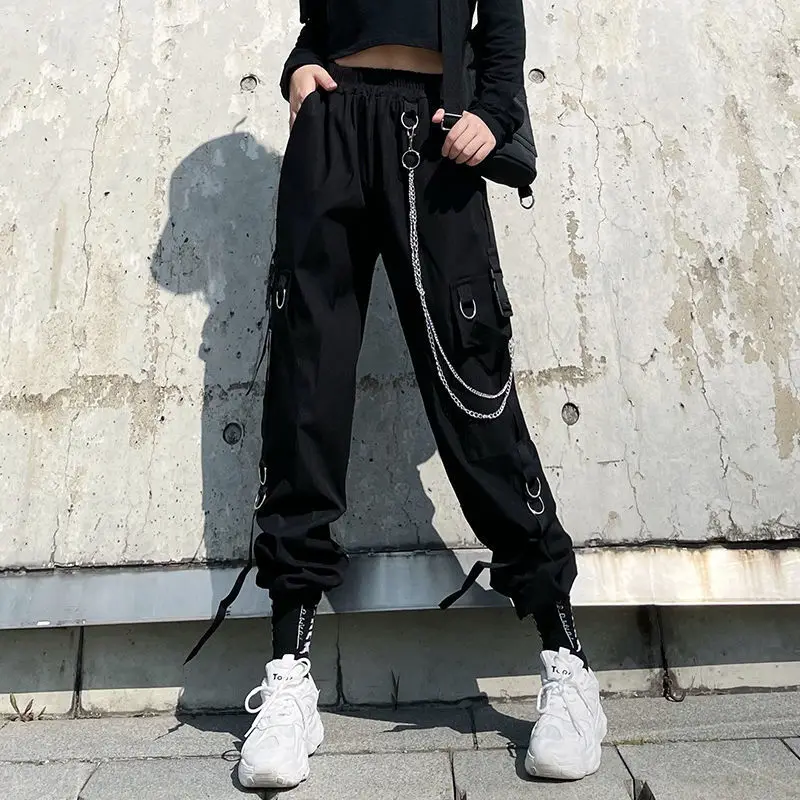 Black Punk Cargo Pants Women Joggers Hippie Chain Pockets Plus Size Loose Black Capris Baggy Harajuku Oversize Trousers Hip Hop
Black Punk Cargo Pants Women Joggers Hippie Chain Pockets Plus Size Loose Black Capris Baggy Harajuku Oversize Trousers Hip Hop