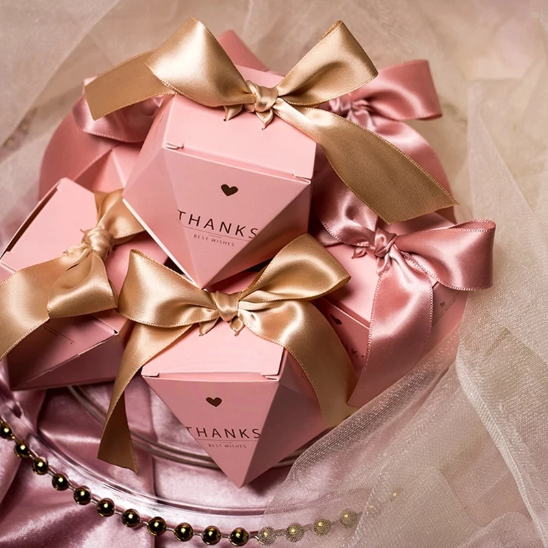 Wedding Favors Candy Box Creative Pink Gifts Boxes Baby Shower Paper Chocolate Boxes Package Festival Party Supplies
Wedding Favors Candy Box Creative Pink Gifts Boxes Baby Shower Paper Chocolate Boxes Package Festival Party Supplies