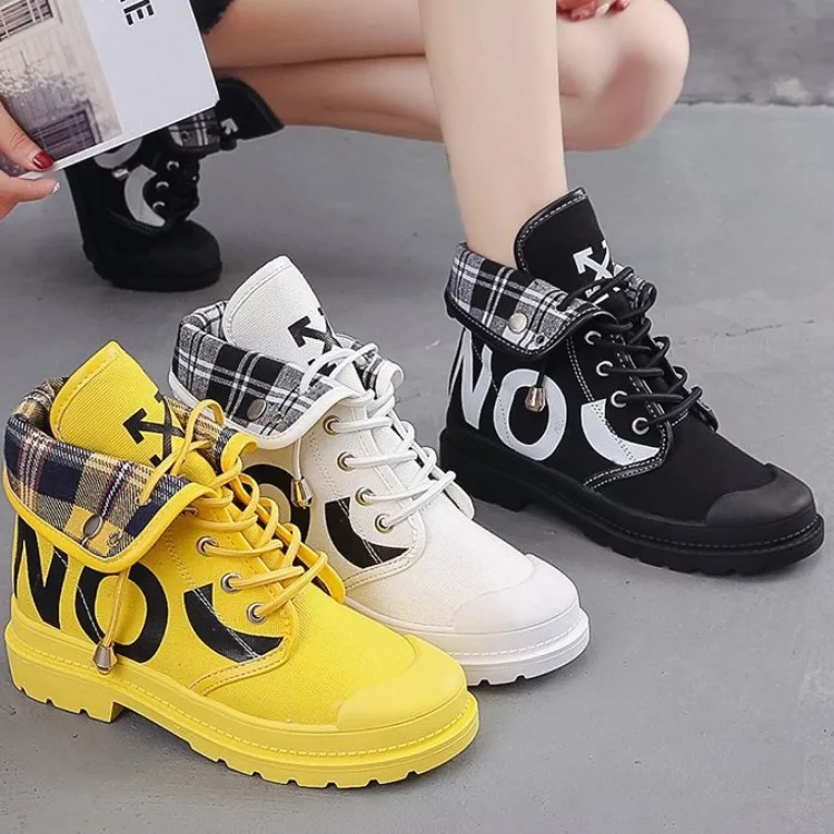 Martn Warm Boots Women's 2021 Autumn and Winter New Shoes Female Flock British Style Two Cotton Short Boots Women's Sheos
Martn Warm Boots Women's 2021 Autumn and Winter New Shoes Female Flock British Style Two Cotton Short Boots Women's Sheos